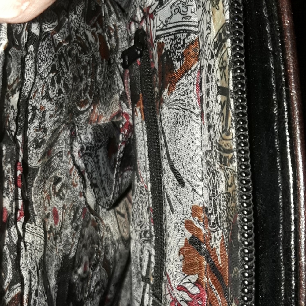 Purse - Picture 7 of 8